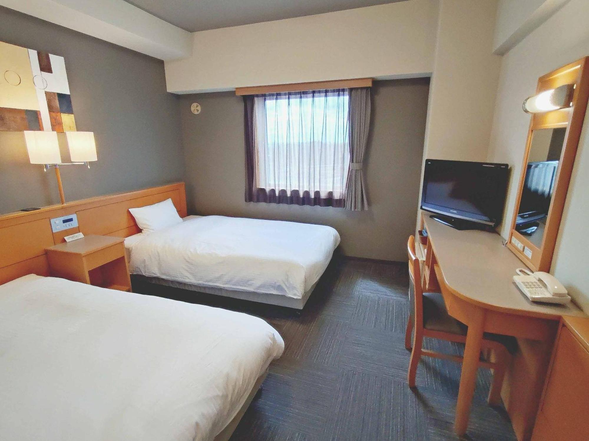 Hotel Route-Inn Toyokawa Inter Dış mekan fotoğraf